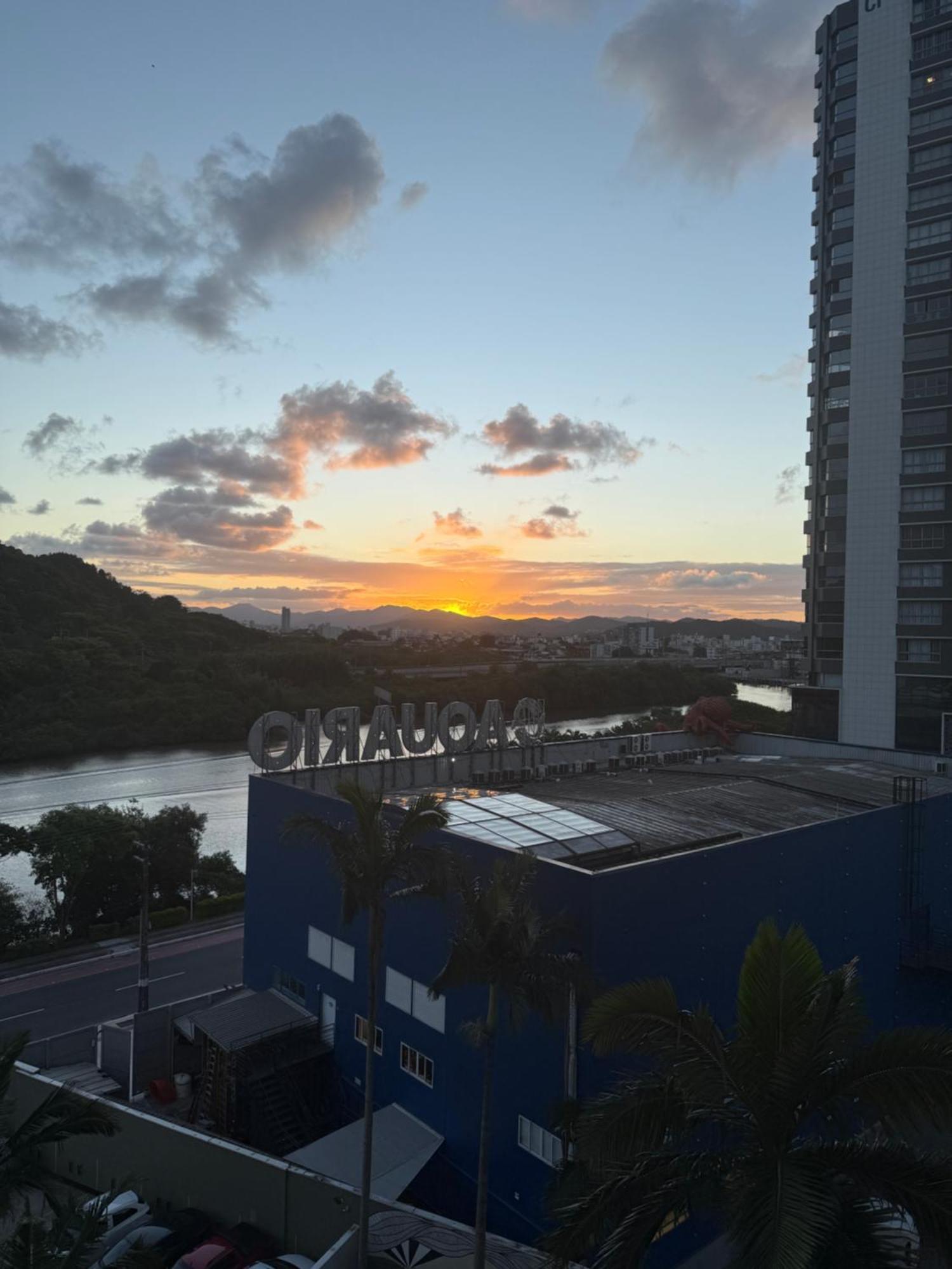Otimo Quadra Mar Na Barra Sul Em Bc Apartamento Balneario Camboriu